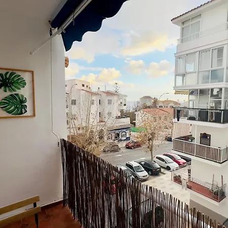 Estudio Centrico Con Balcon Y Piscina By South Costa