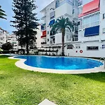 Estudio Centrico Con Balcon Y Piscina By South Costa