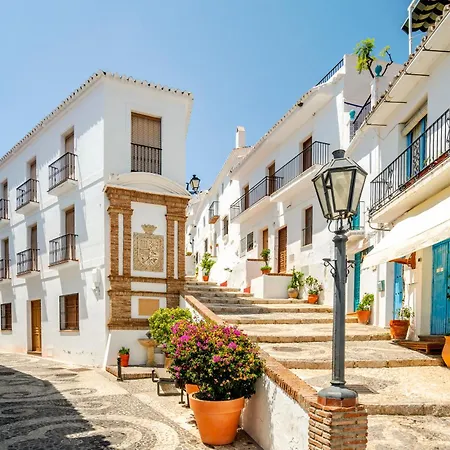 Estudio Centrico Con Balcon Y Piscina By South Costa Apartment Nerja